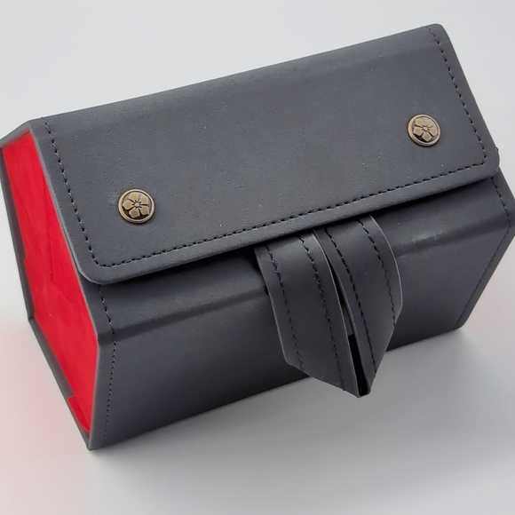 Black and Red Pentagon Sunglasses Eyeglasses Hanging Travel Case - Picture 5 of 5